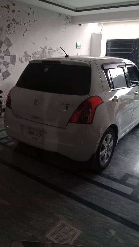 Suzuki Swift DLX 2017 Manual 3