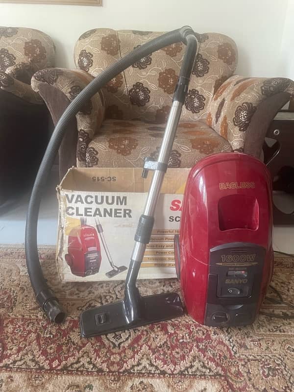 Sanyo Vaccum cleaner SC 515 is available 2