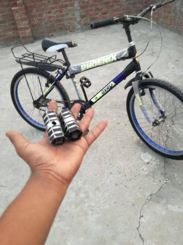 size 24 new bicycle 2