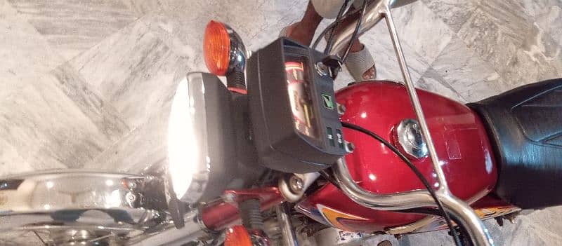 Honda 70 Used Model 2010 9/10 Condition 6