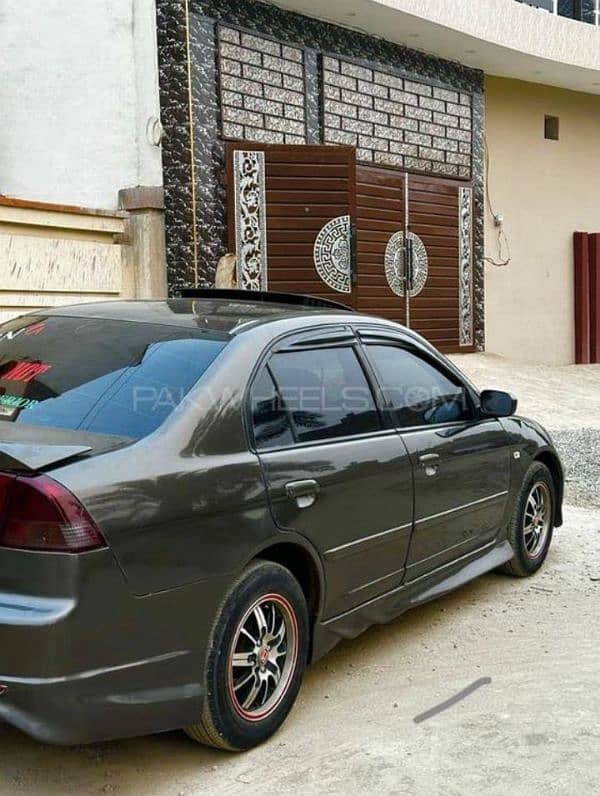 Honda Civic EXi 2005 3