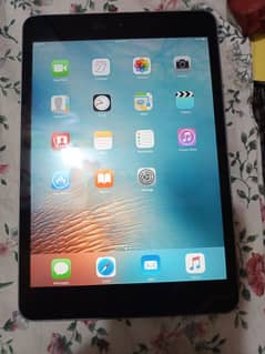 (IMPORTED )iPad Mini 2 With Free Cover