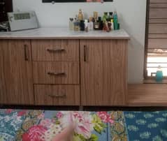 dressing table