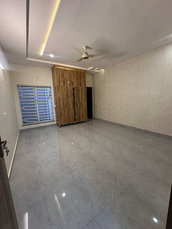 10 Marla Most Luxury House For Sale in Kohistan Enclave Wah Cantt 9