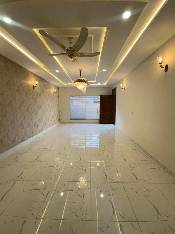 10 Marla Most Luxury House For Sale in Kohistan Enclave Wah Cantt 16