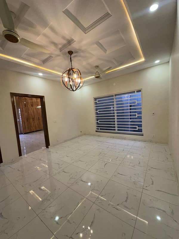 10 Marla Most Luxury House For Sale in Kohistan Enclave Wah Cantt 20