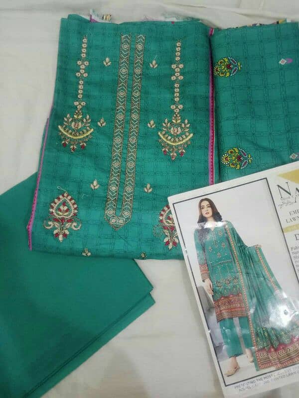 3 pcs women embroidered suit 1