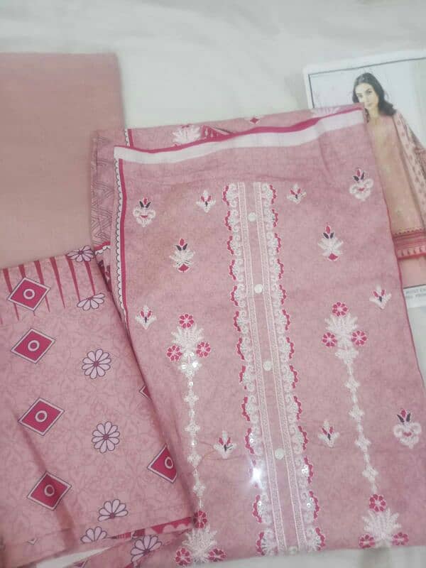 3 pcs women embroidered suit 1