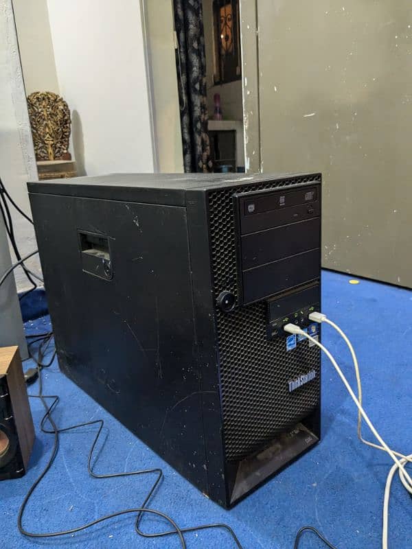 Lenovo D30 Gaming PC 2