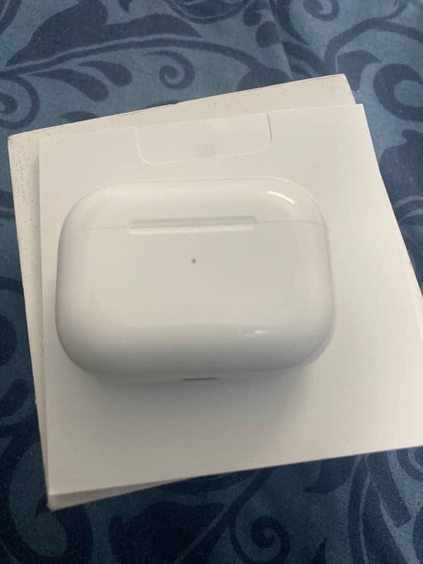 Apple original Airpods pro 2nd generation 0