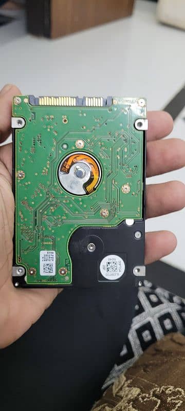 HARD DRIVE 1