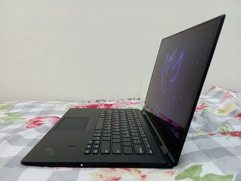 Lenovo ThinkPad X1 Yoga | i7 8th Gen / 16GB RAM | x360 Touch 1