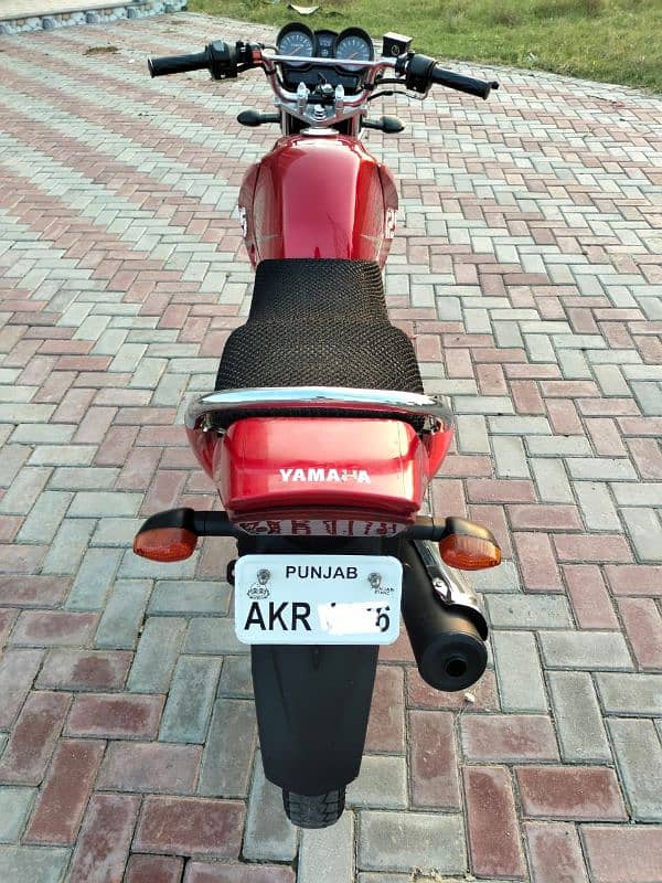 Yamaha YBR 125G Model 2022 Total Genuine bike All Punjab Number 9