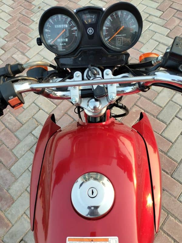 Yamaha YBR 125G Model 2022 Total Genuine bike All Punjab Number 10