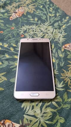 Samsung j7