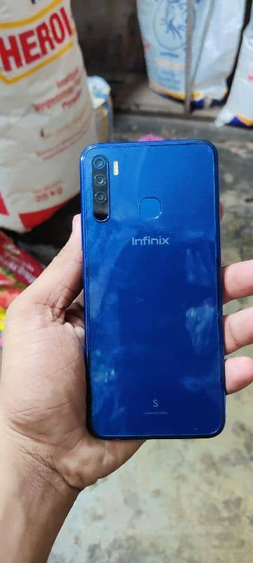 4 ram 64 GB infinix S5 Lite 03168865122 4