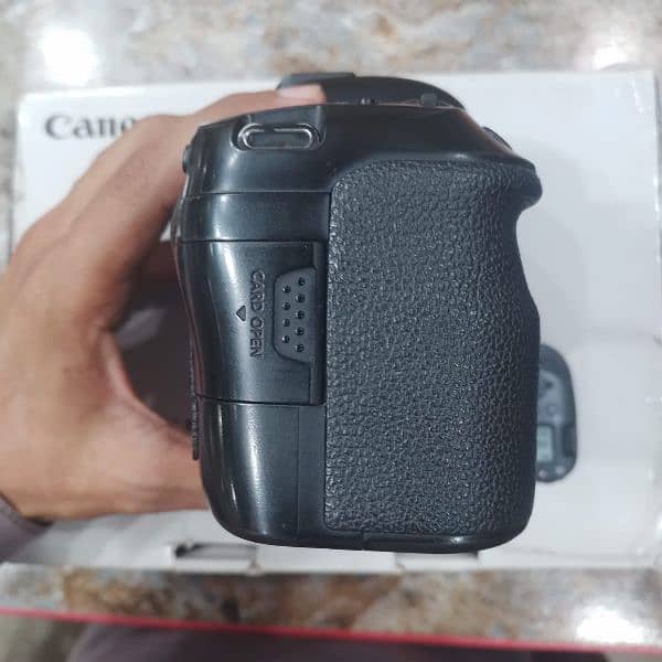 canon 6d mark ii body 1