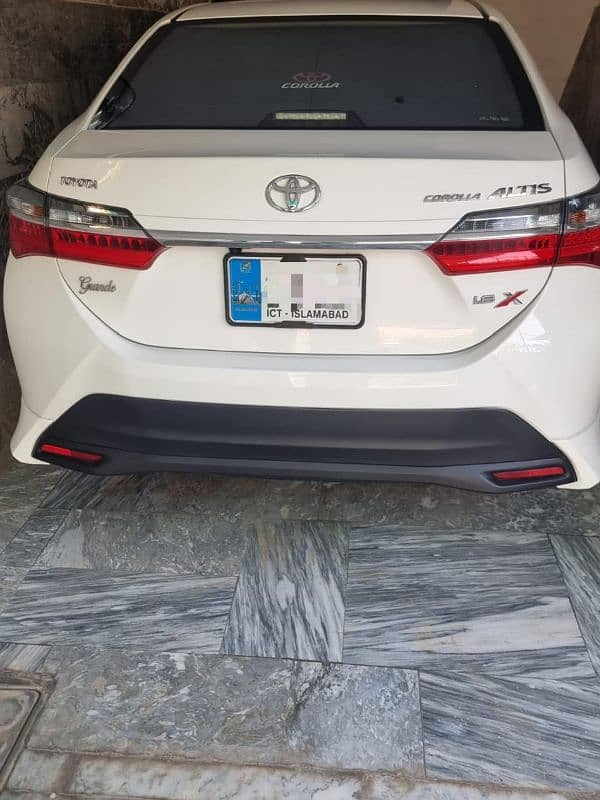 Toyota Altis Grande 2022 4