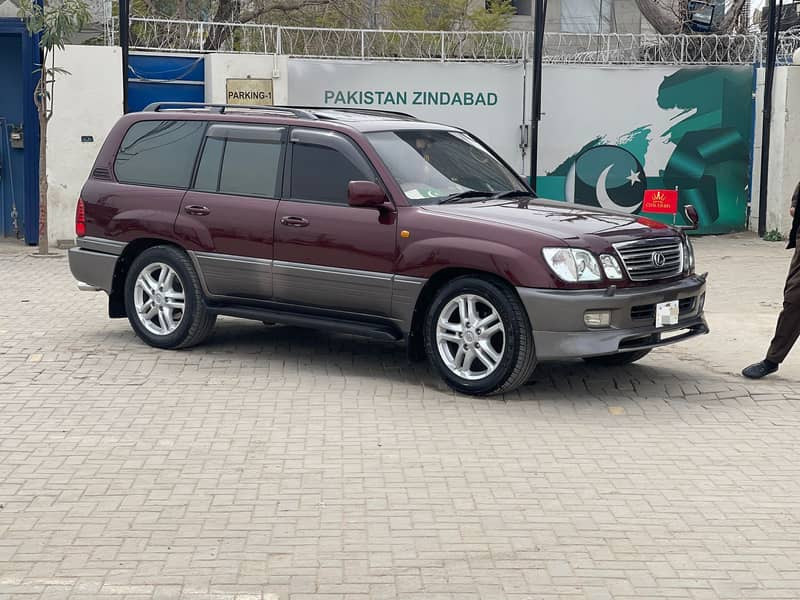 Toyota Land Cruiser Grand cygnus 100series 1