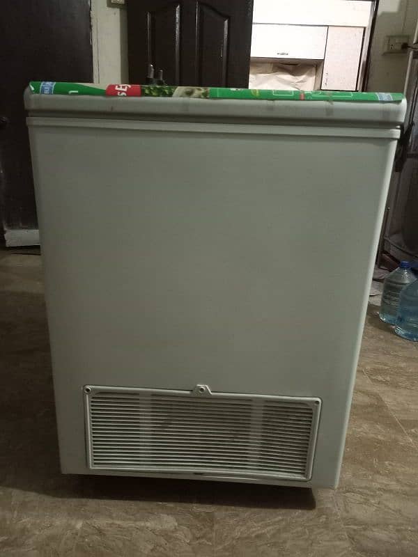 hair freezer for urgent sell 1