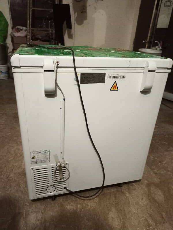 hair freezer for urgent sell 2