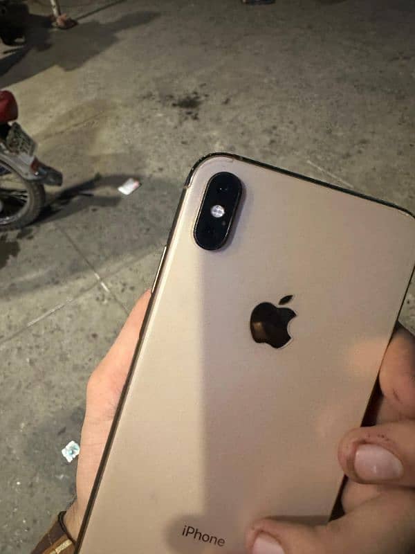 Iphone Xsmax Pta approved 256Gb Gold 3