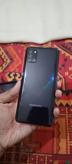 Samsung a31 black used like new