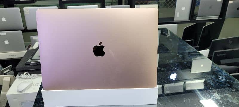 Macbook Air 2020 Model M1 chip "13"inch 1