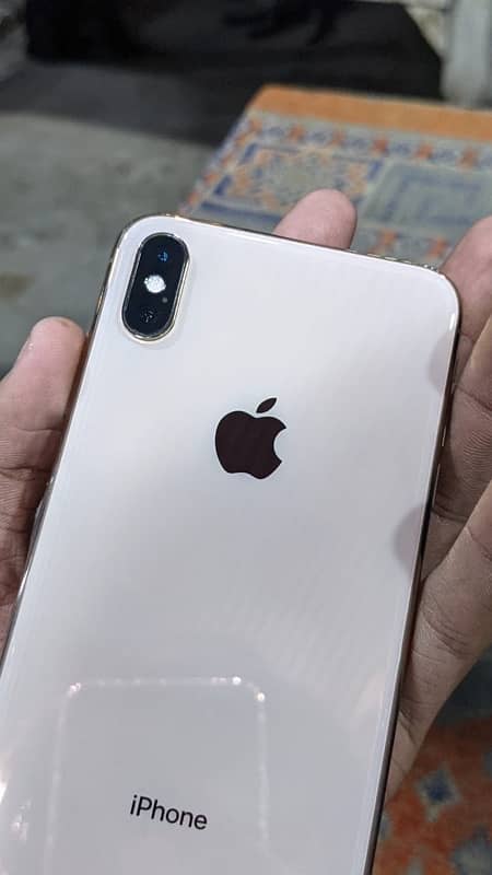 IPhone XS Max 4