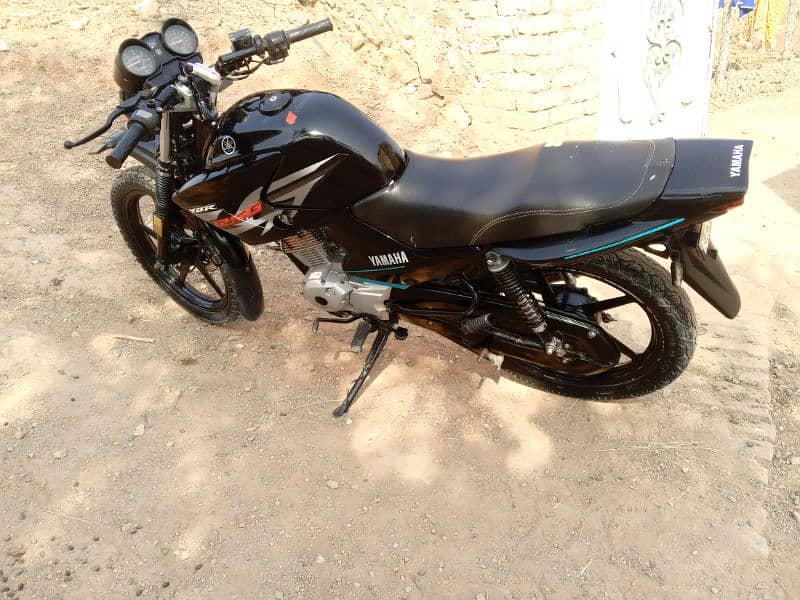 Yamaha ybr 125G 2