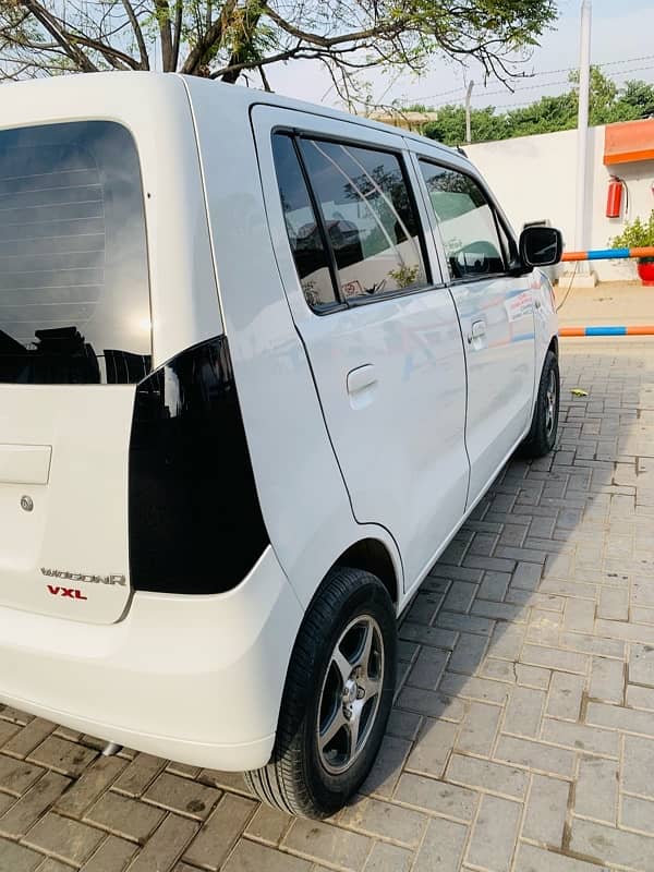 Suzuki Wagon R 2017 4