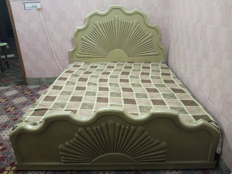 King sized Double Bed Set with 5 Star Mattress & two side tables 1