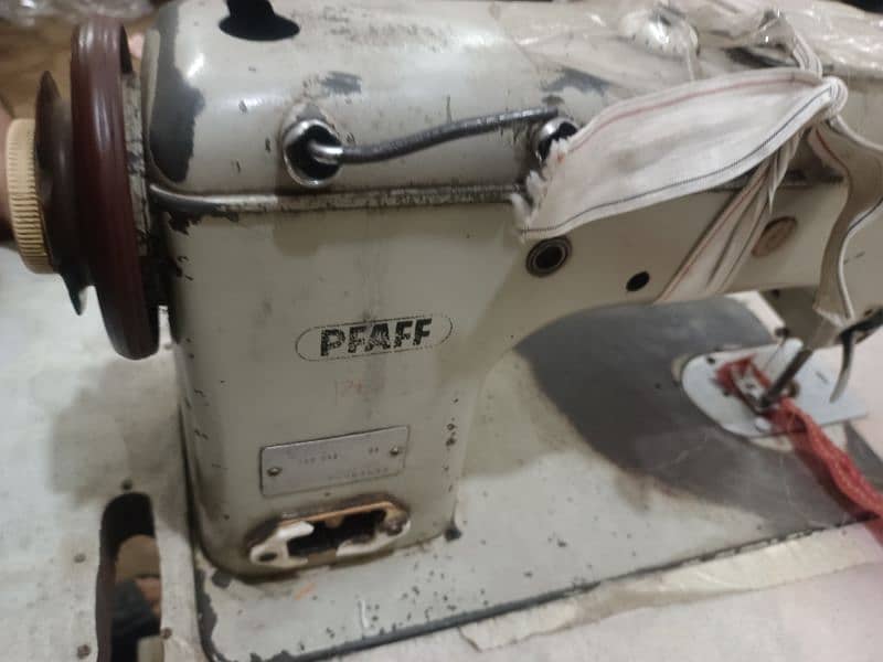 Pfaff machine 260 4