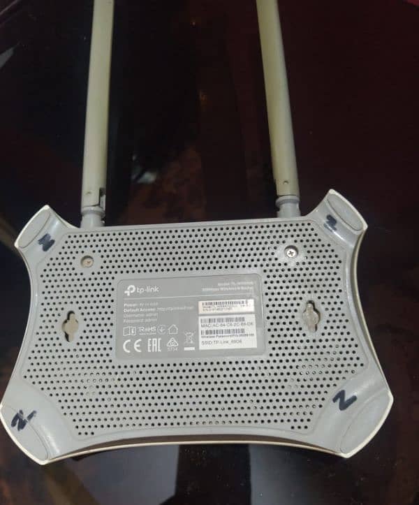 2 TP-LINK Routers For Sale. . 2