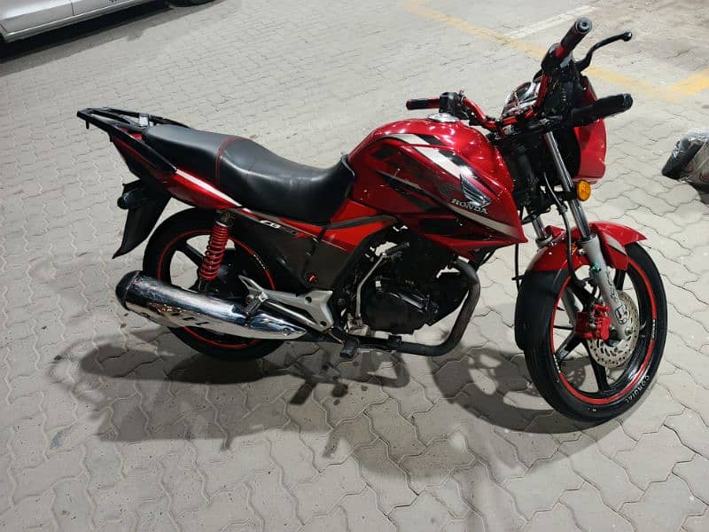 Honda CB 150F (2018 model) PESHAWAR Number 1