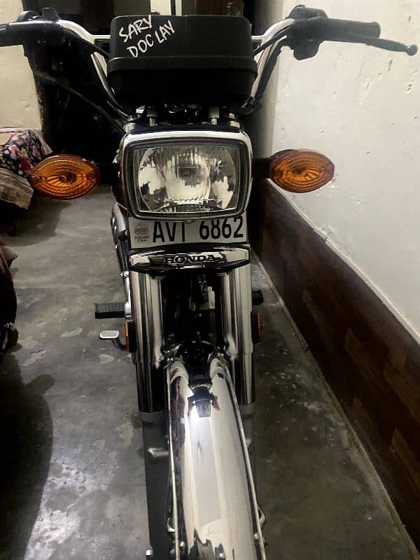 CG 125 Honda black Colour 2265 km total driven 2