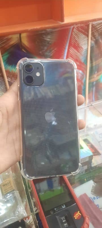 IPHONE 11 64GB. . . . JV 0