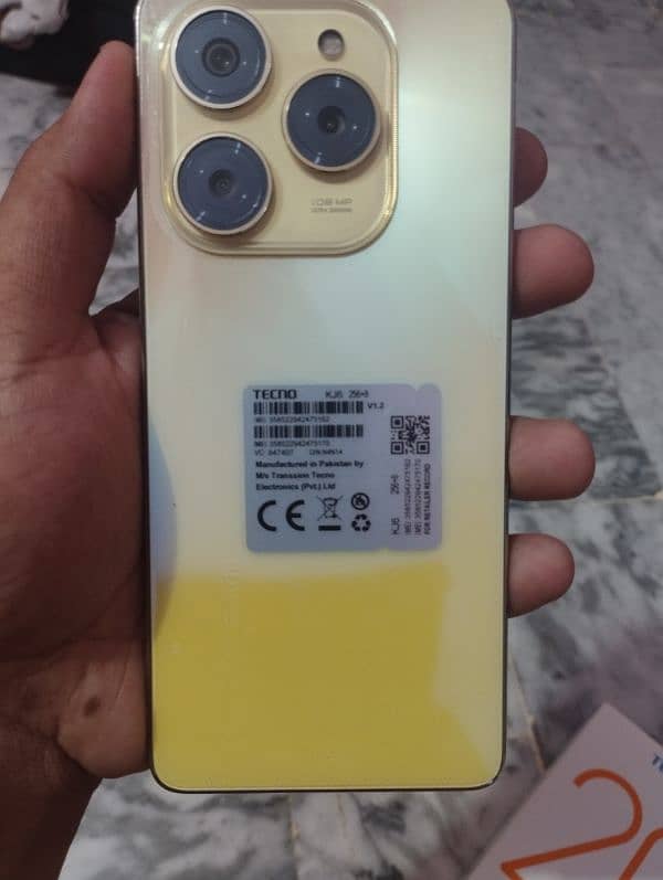 TECNO SPARK 20 PRO 16/256 4