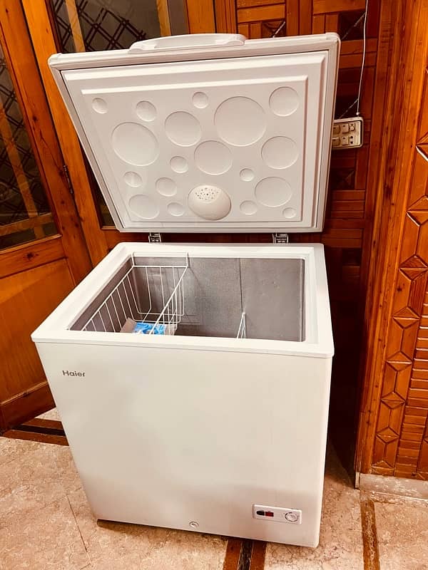 deep freezer Hdf-245h3 like new condition 5