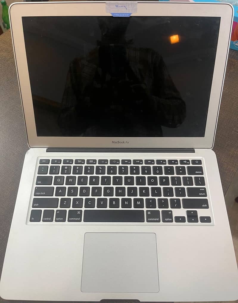 MacBook Air 2017 - Core i7, 8GB RAM, 256GB SSD – Excellent Condition 1