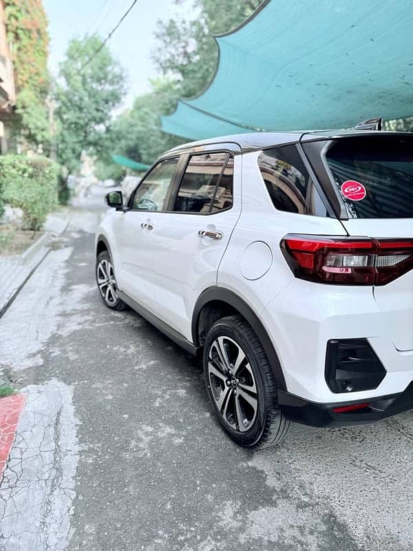 Daihatsu Rocky 2019 g premium top of the line 8