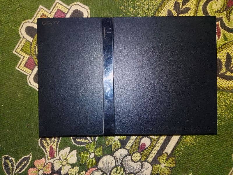 Playstation 2 with complete accessories. 0