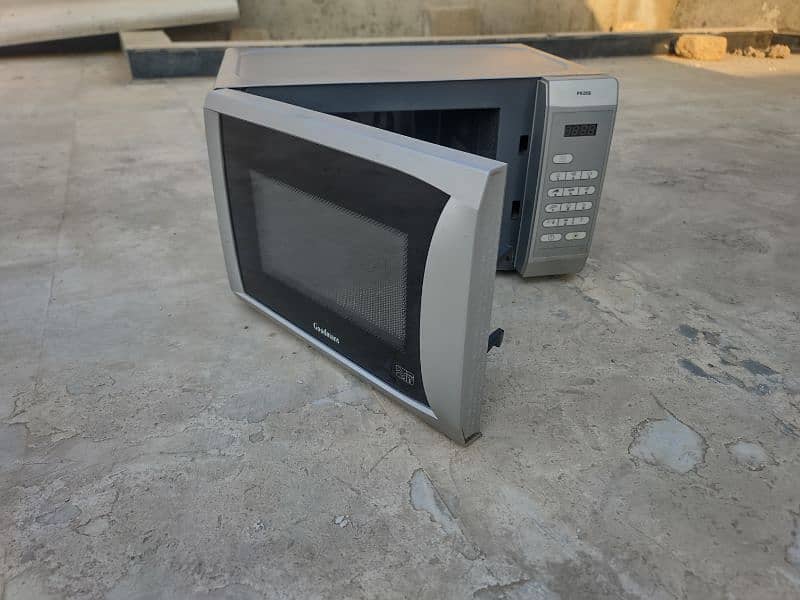 Microwave 4