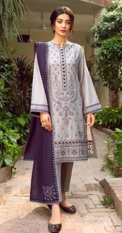 3 Peace Women Unstitched Linen Embroidered Suit