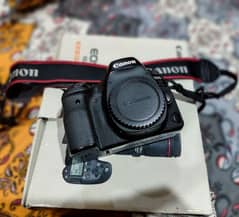 Canon 6D Mark II DSLR | 64GB Card, Tripod, Charger & Silicon Cover