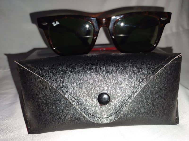 Ray-Ban Wayfarer 2140 Sun Glasses 0