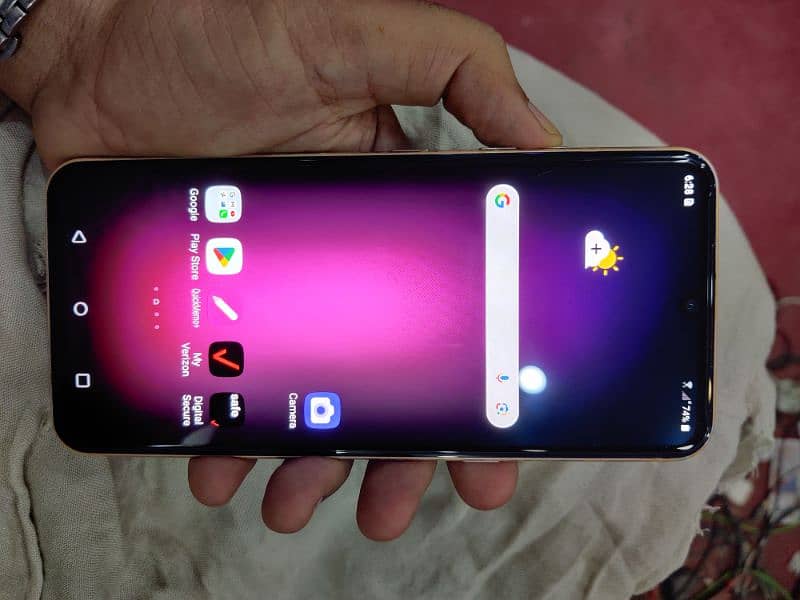 I WANT TO SELL LG V60 7