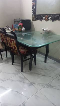 Dining table for sale