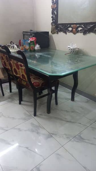 Dining table for sale 0