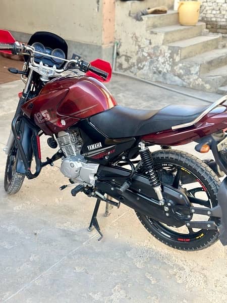 ybr 125 g 2023 model red 3